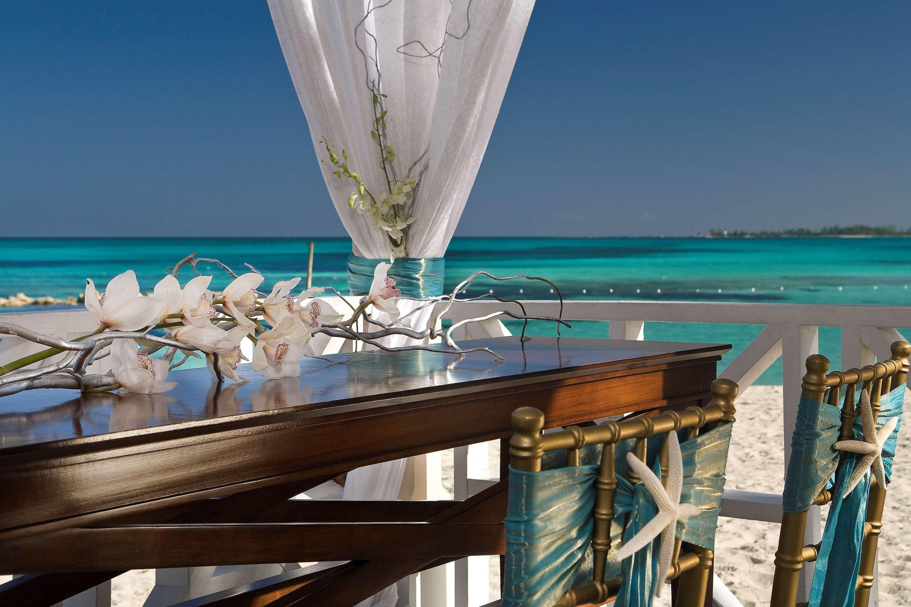 Melia Nassau Beach Exterior photo
